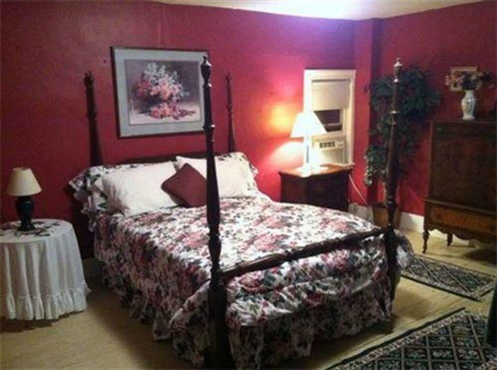 The Willow Tree Inn B&B Cooperstown Bagian luar foto